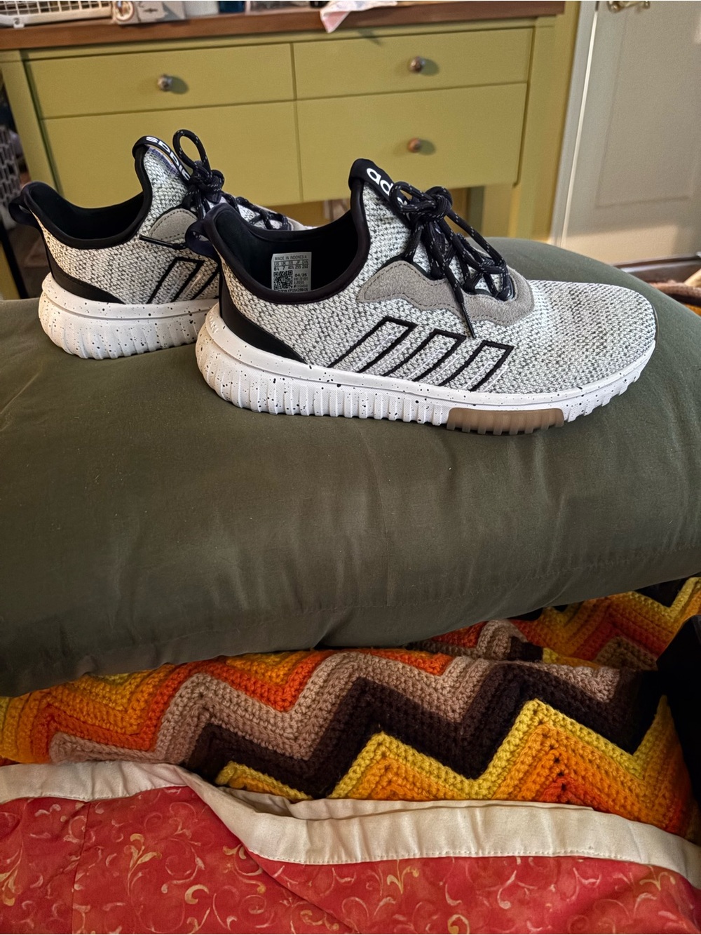 adidas Kids Black & Gray Knit Sneakers